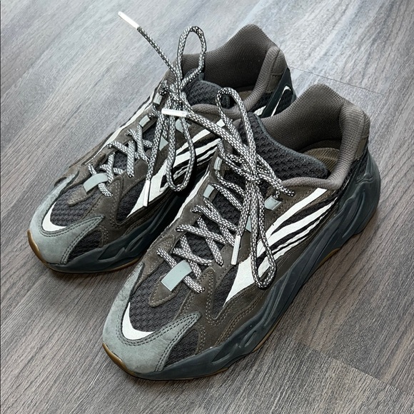 Yeezy Boost 700 V2 Geode Shoes